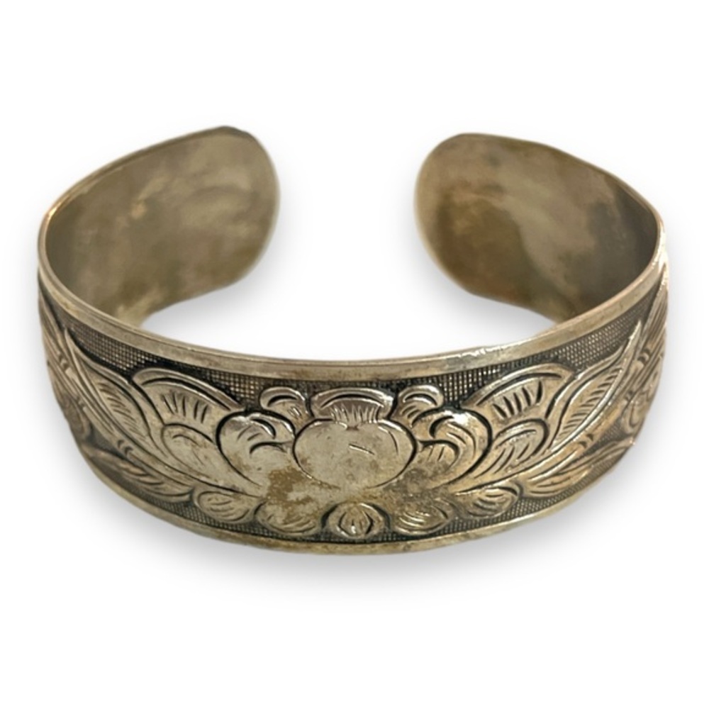 Vintage Antique Floral Leaf Relief Silver Plated Cuff Bangle Bracelet